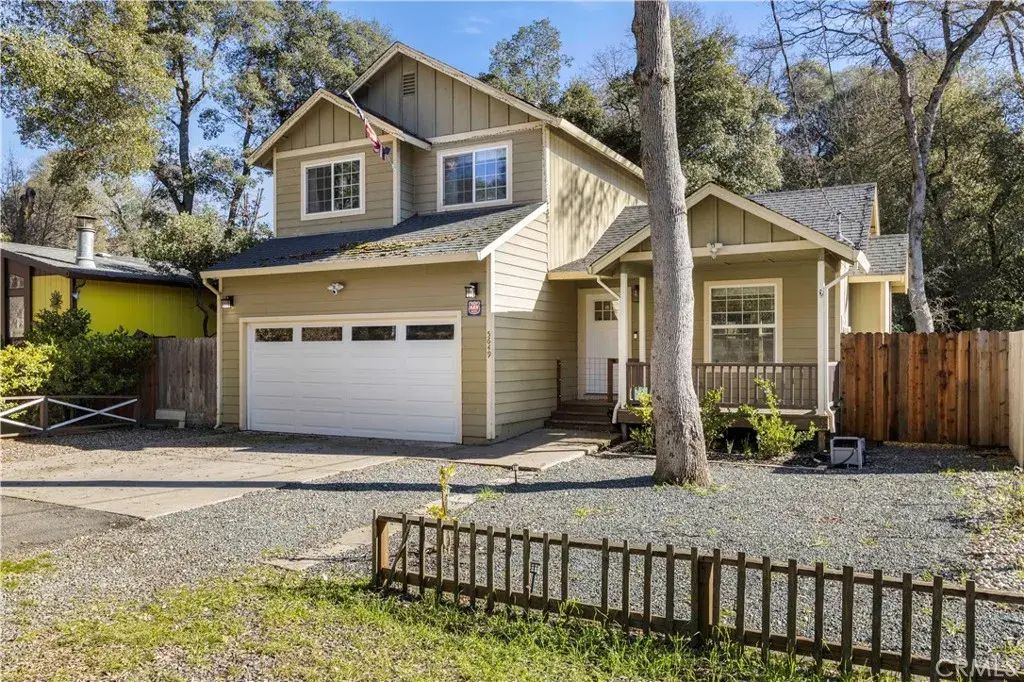 5649 Crawford, Clearlake