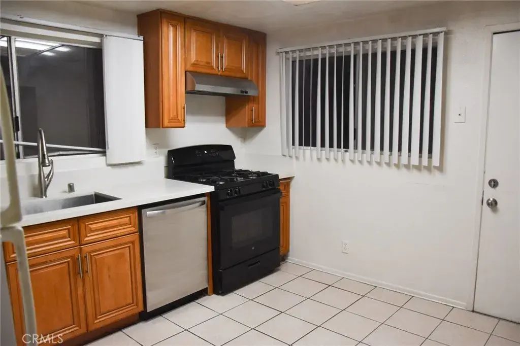 125 S Cypress, Orange