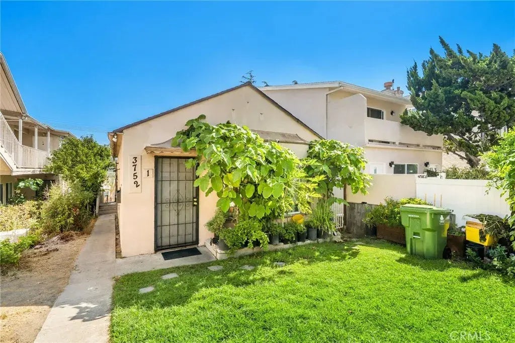 3752 Sawtelle, Los Angeles