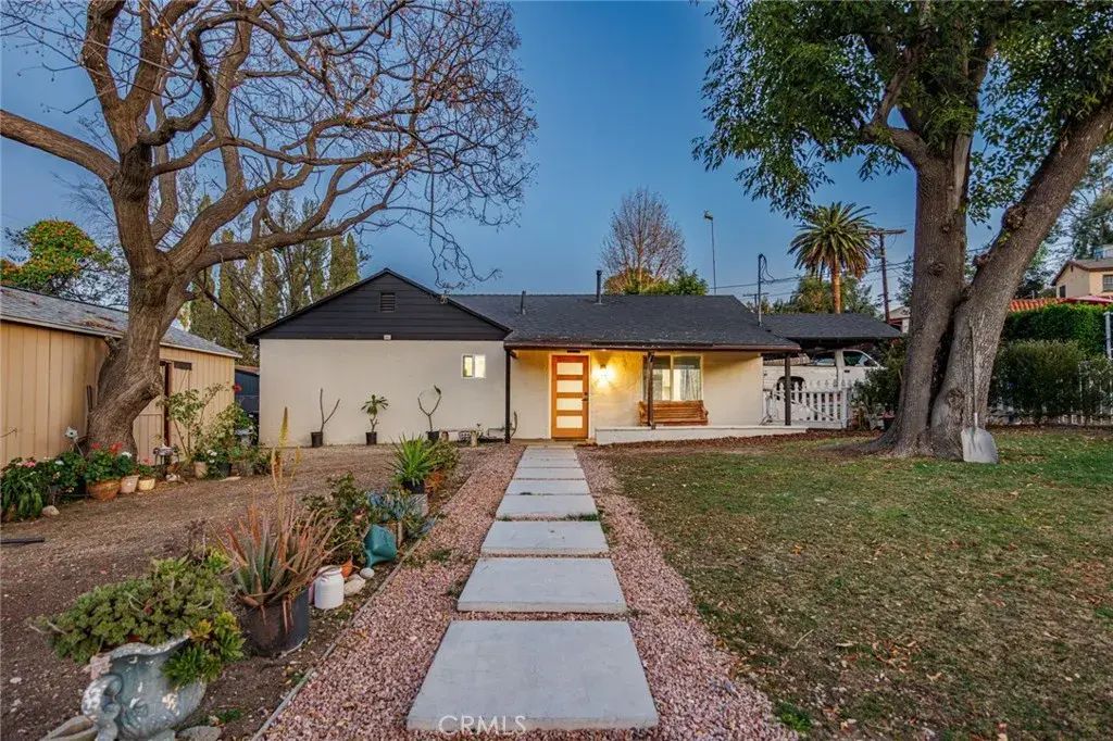 10648 Franlie, Sunland