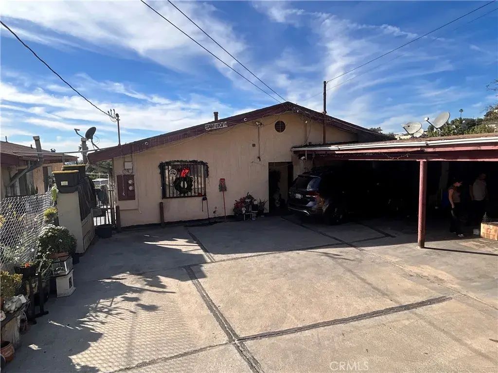 1101 N Rowan, Los Angeles