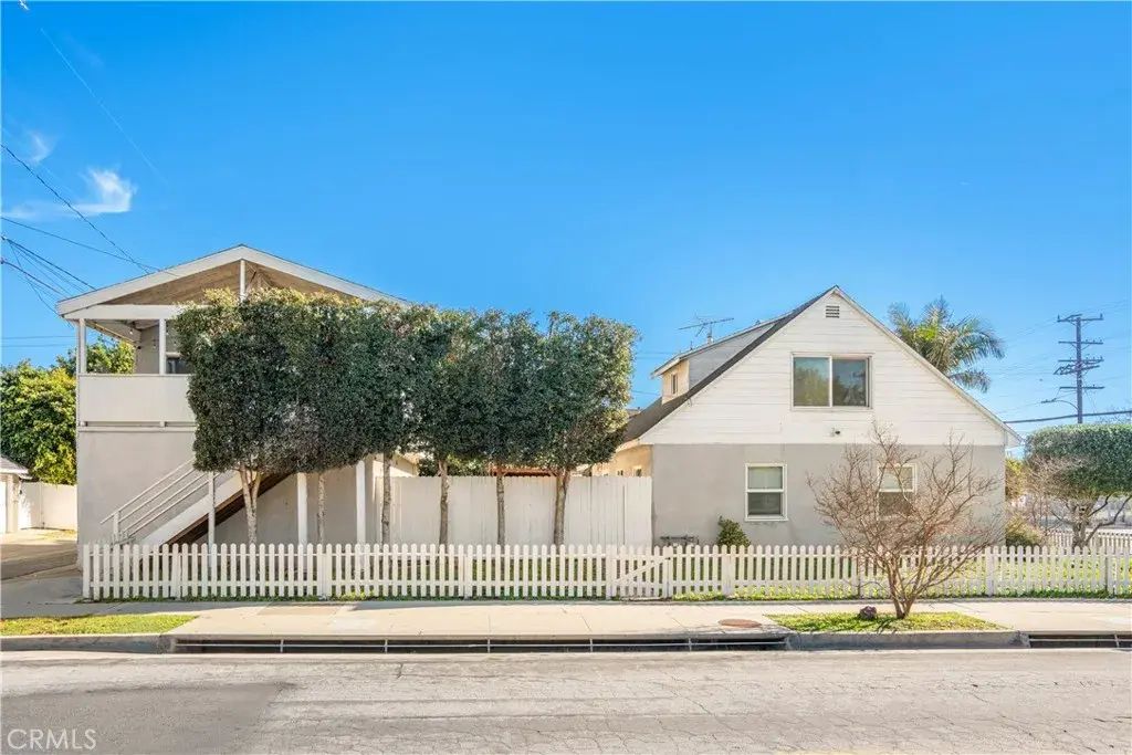 3757 W 182nd St, Torrance