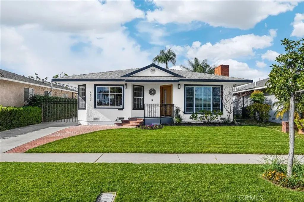 4807 Bentree, Long Beach
