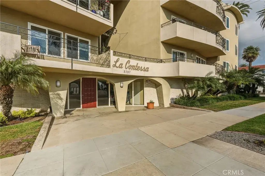 3737 E 2nd Street 301, Long Beach