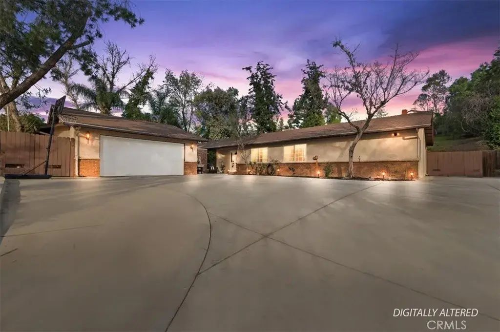 16930 Washington, Riverside