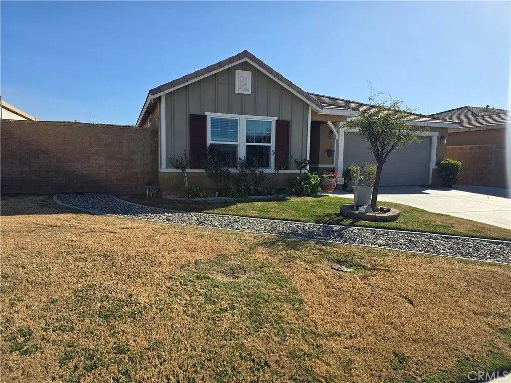 29032 Aubrey Cir, Winchester