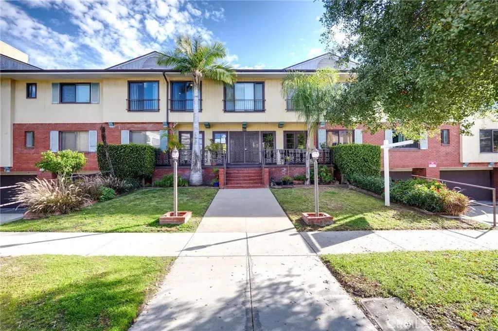312 N Louise 108, Glendale
