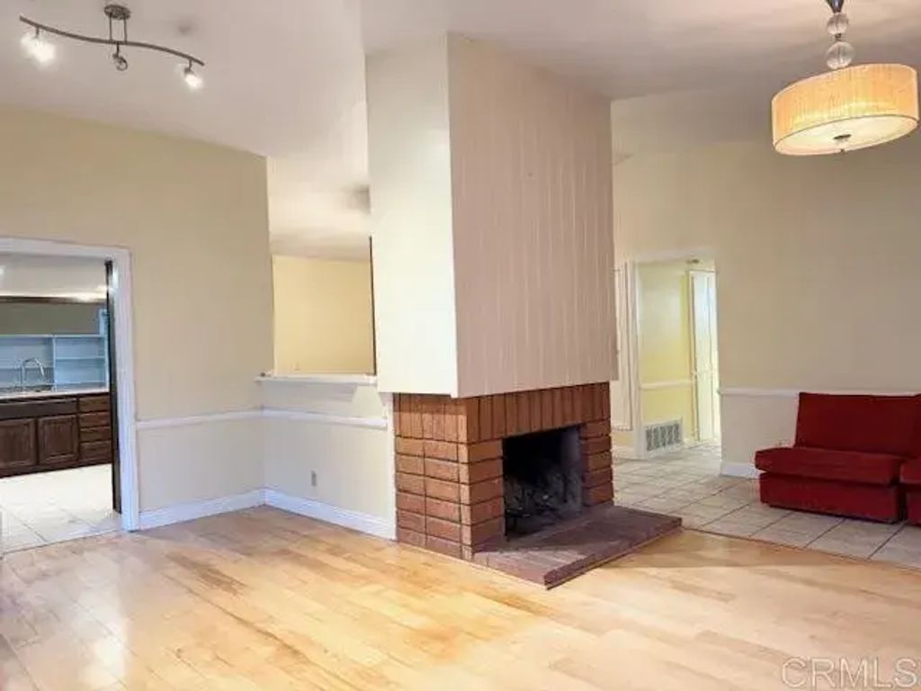 10077 Avenida Magnifica, 