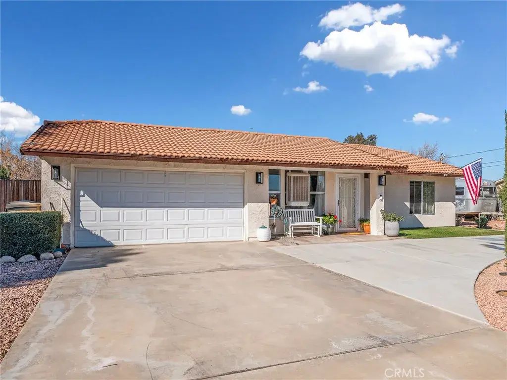 9472 Guava Avenue, Hesperia