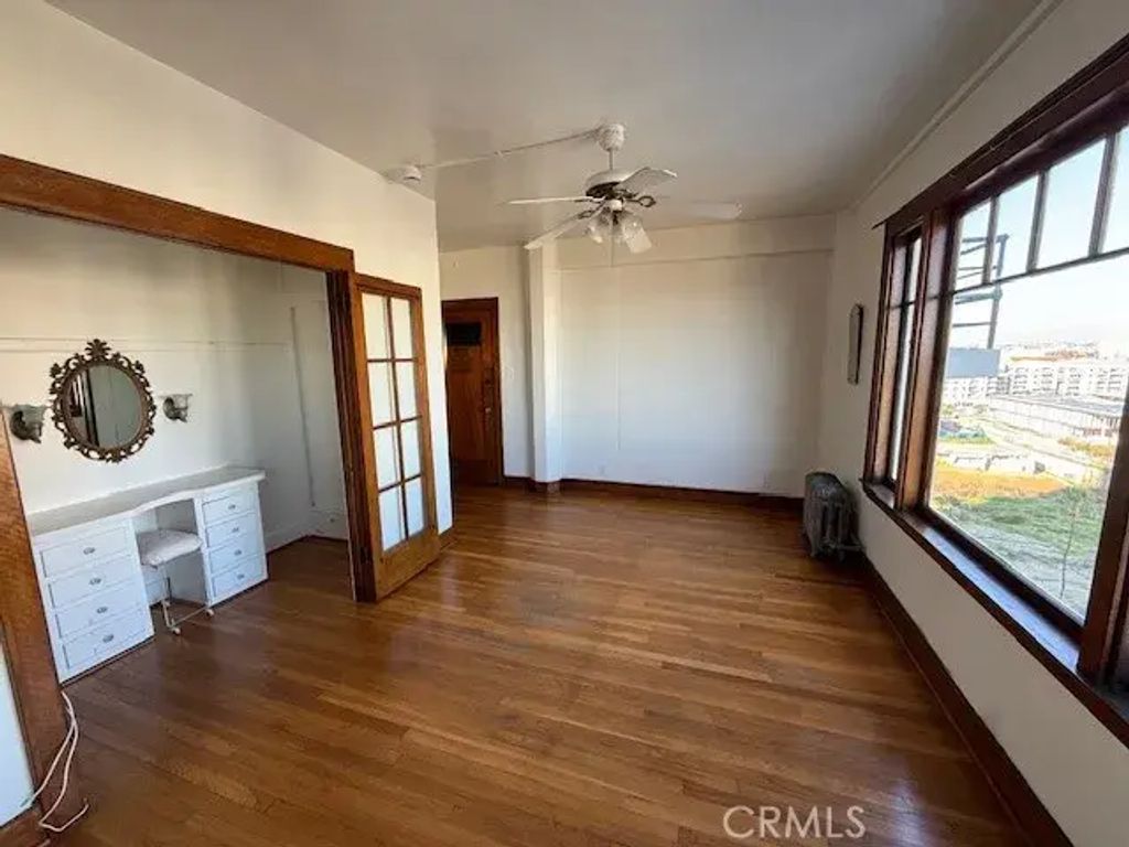 360 W Ocean 1105, Long Beach