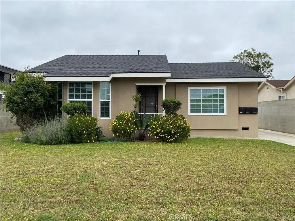 1616 W Gardena, Gardena