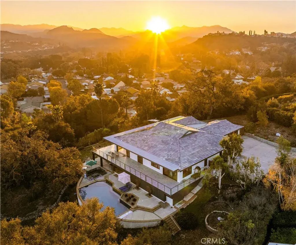 976 Ranch House, Westlake Village