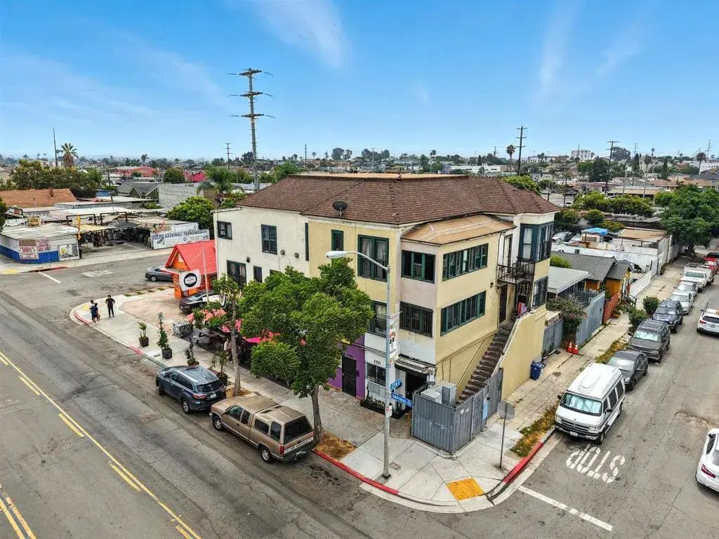 2711 Imperial Avenue, 