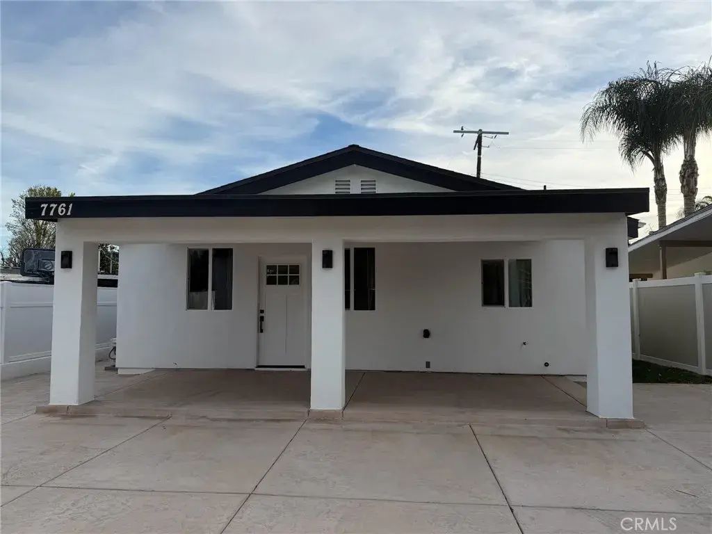 7761 Aura Avenue, Reseda
