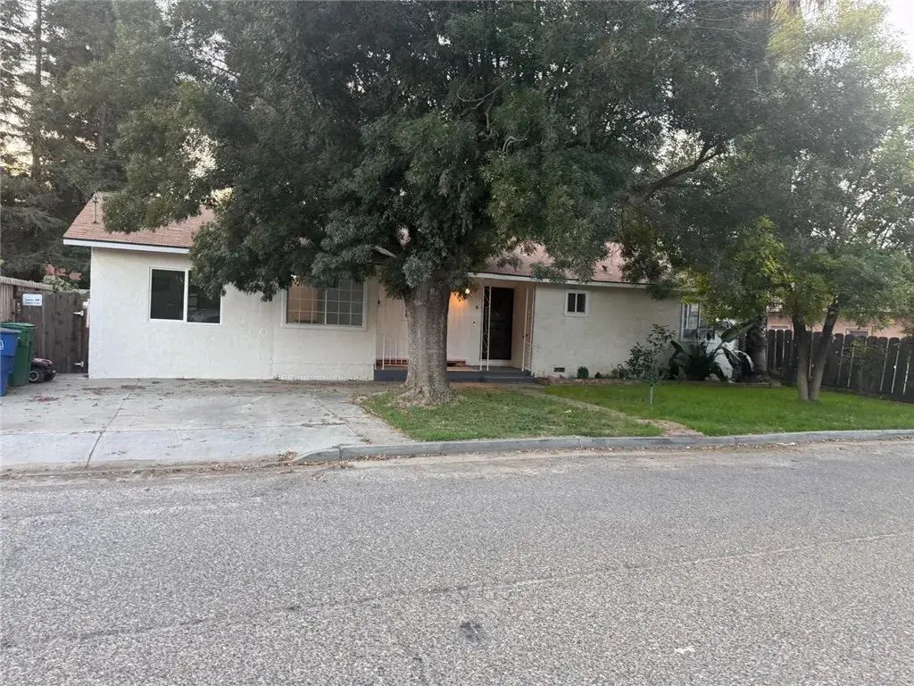 2580 Country Drive, Merced