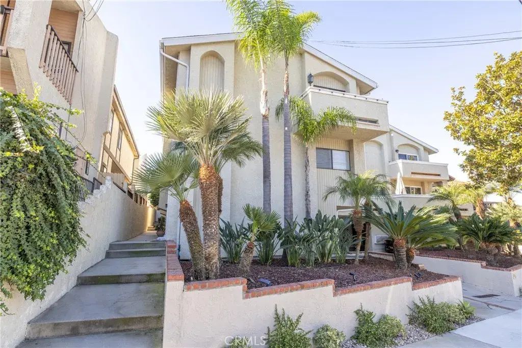 107 S Helberta Avenue 4, Redondo Beach