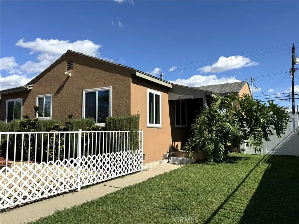 12122 Utah, South Gate