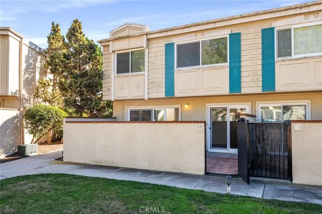 1967 Rolling Vista Drive 59, Lomita