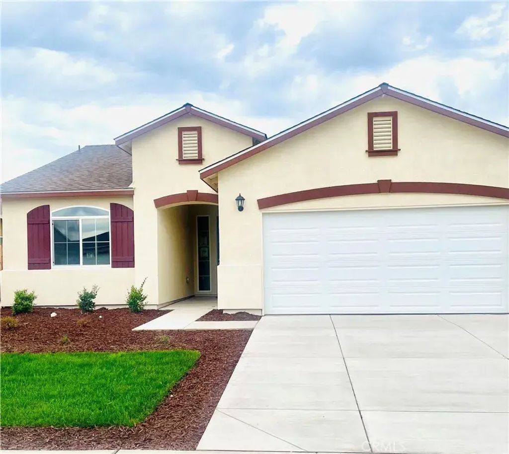 147 Squaw Valley, Merced