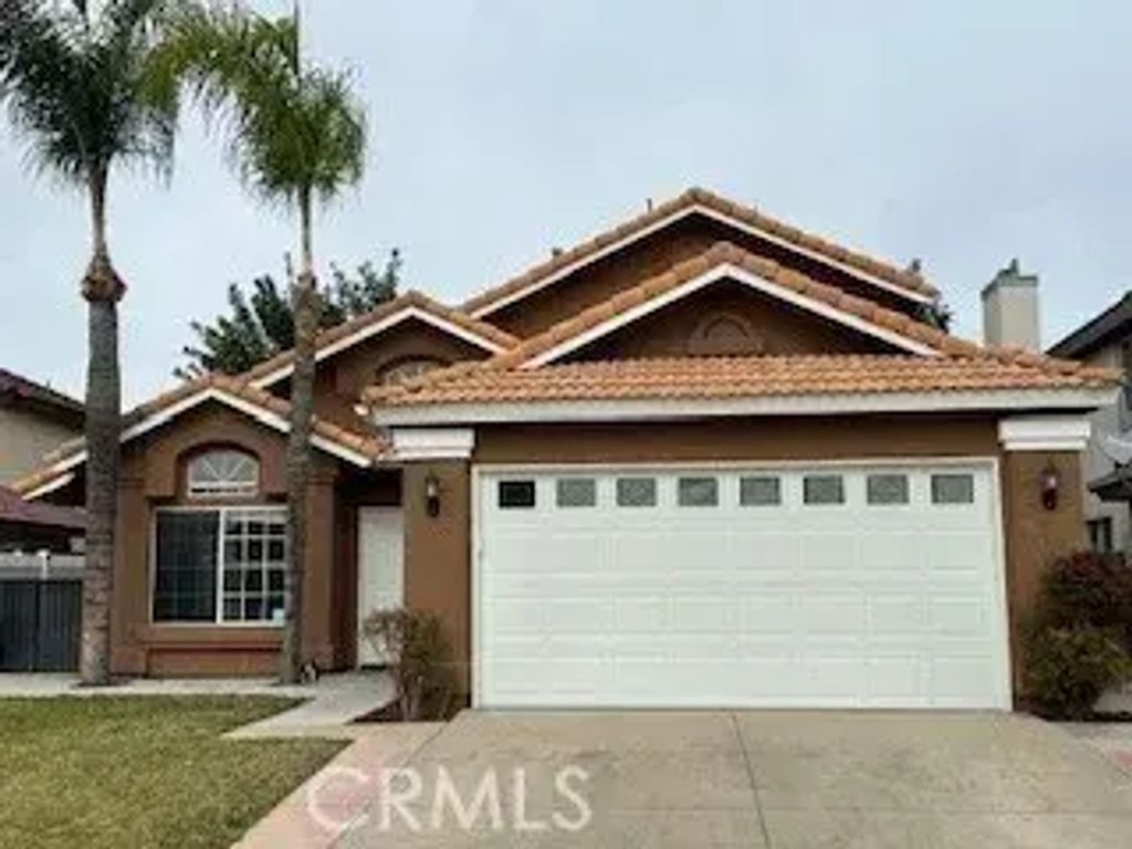 19920 Silvercrest, Riverside