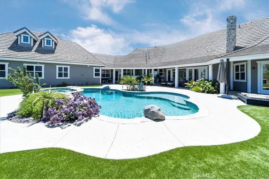42160 Calle Barbona, Temecula