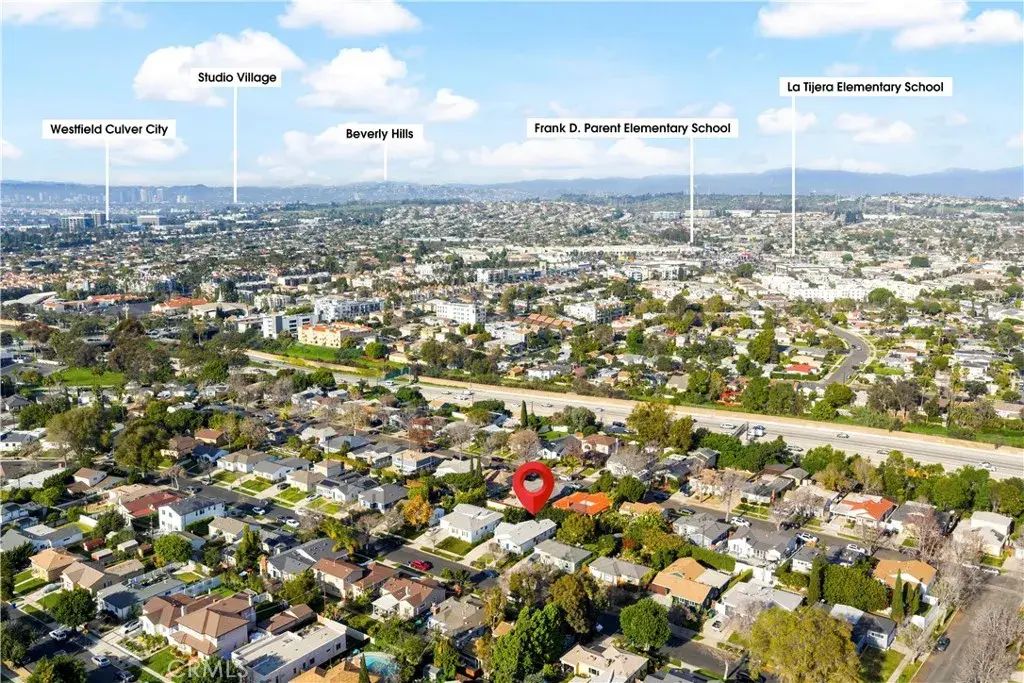 5429 W 76th, Los Angeles
