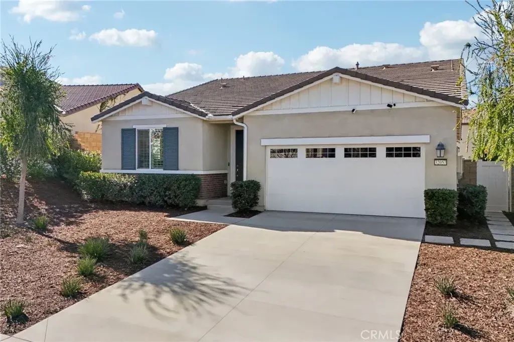 32057 Rambling Court, Winchester