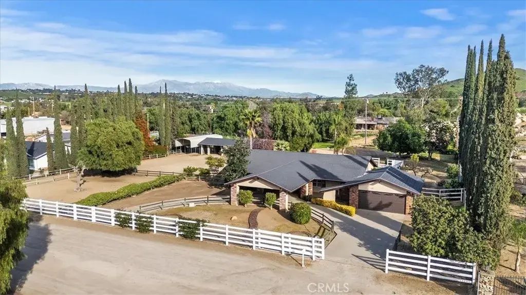 20098 Smith, Riverside