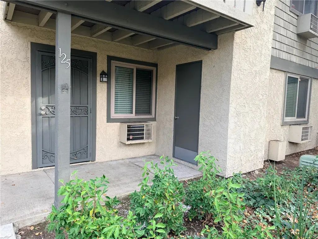 960 E Bonita 125, Pomona