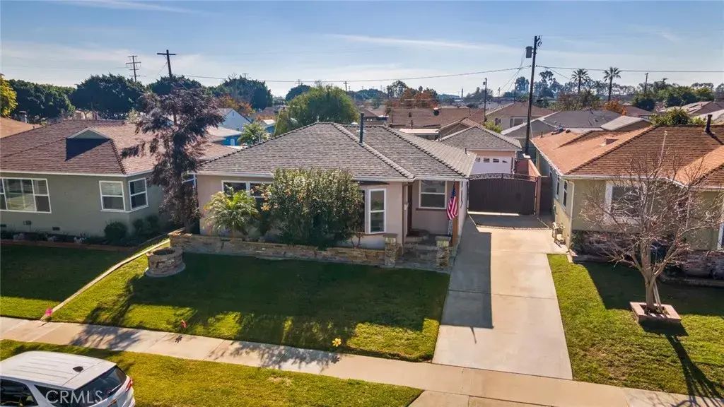 5864 Dashwood, Lakewood