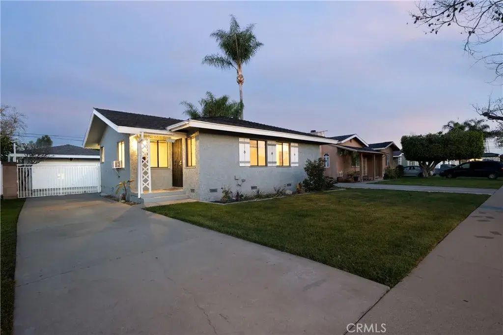 6059 Hersholt, Lakewood