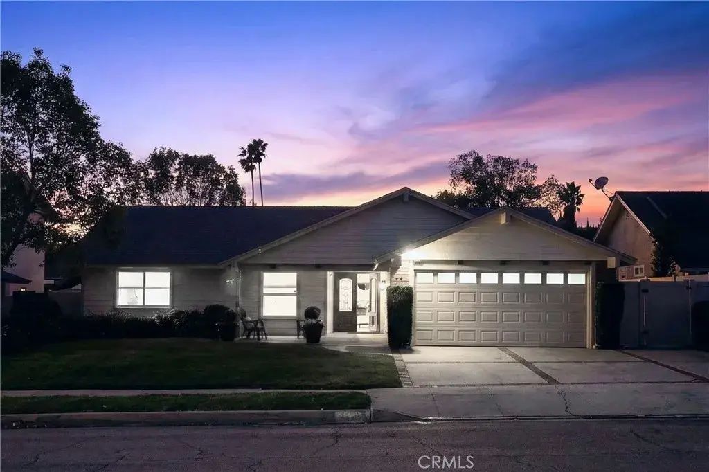 17 Pinewood Avenue, Oak Park