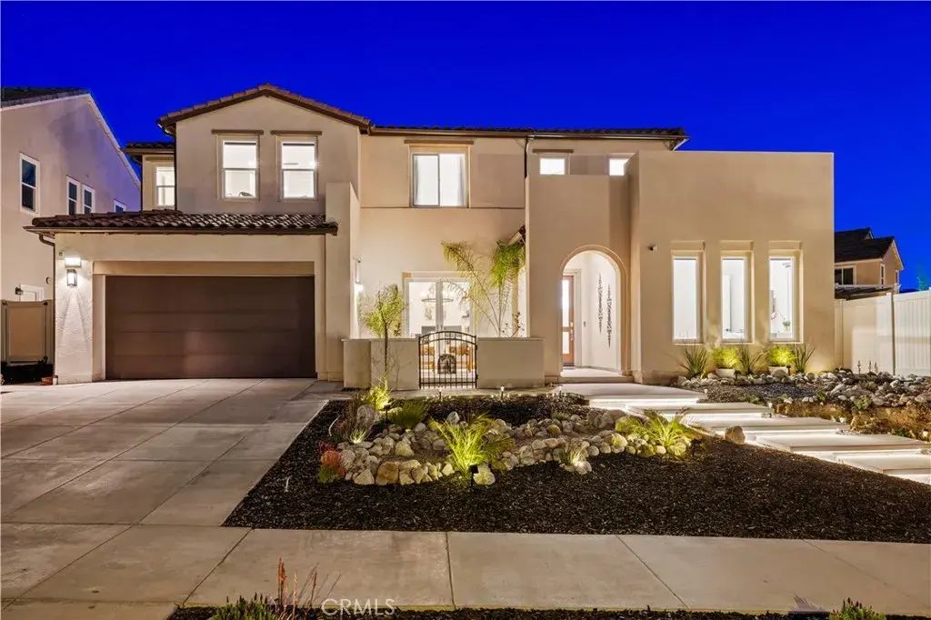 28618 Bloom, Saugus