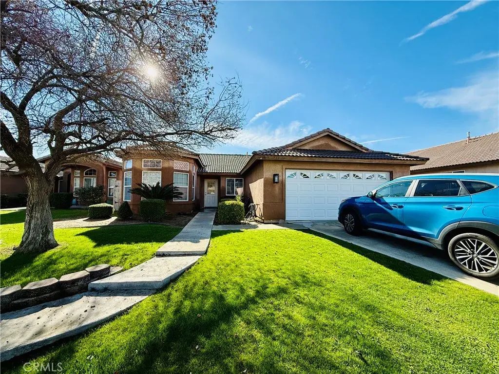317 Berry Meadow, Bakersfield