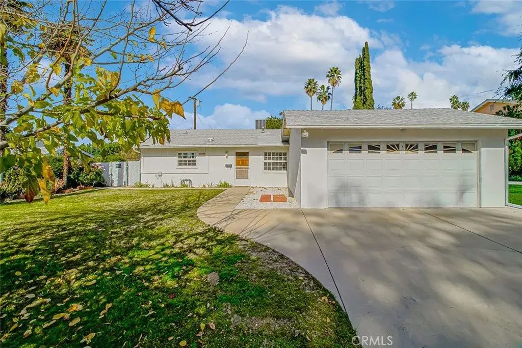 20751 Clark Street, Woodland Hills