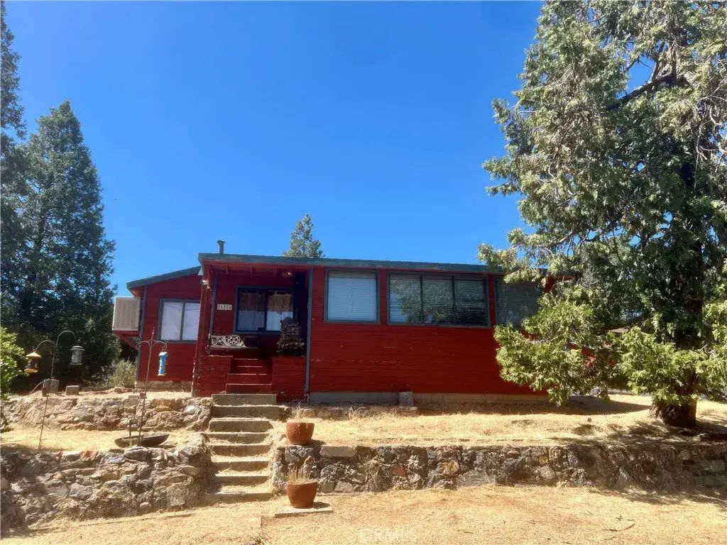 56554 Road 200, North Fork