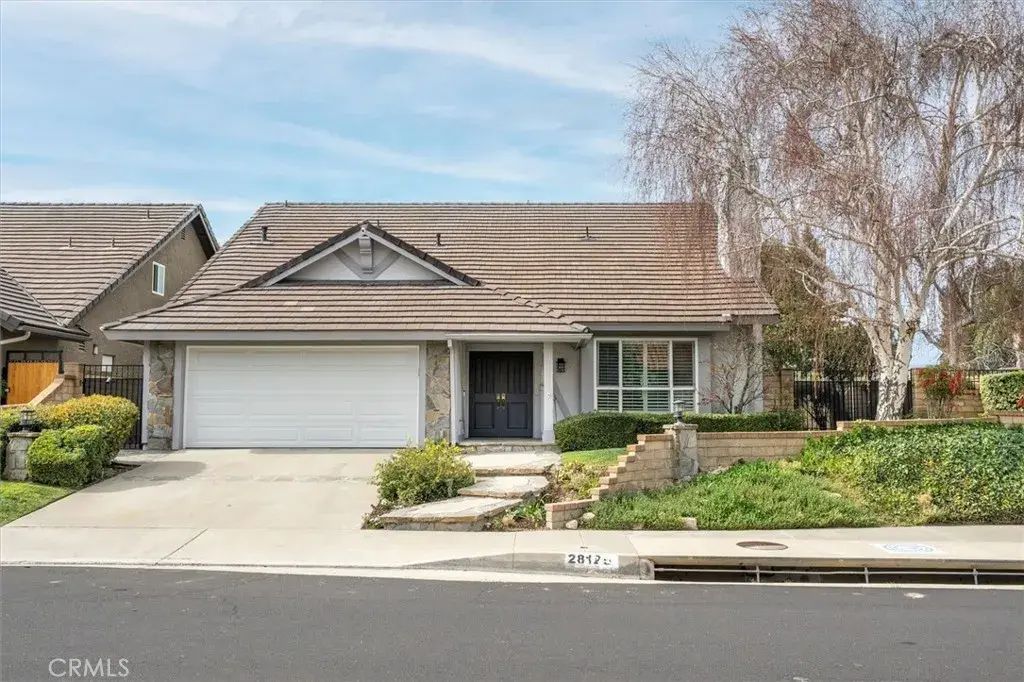 28125 Vernal, Saugus