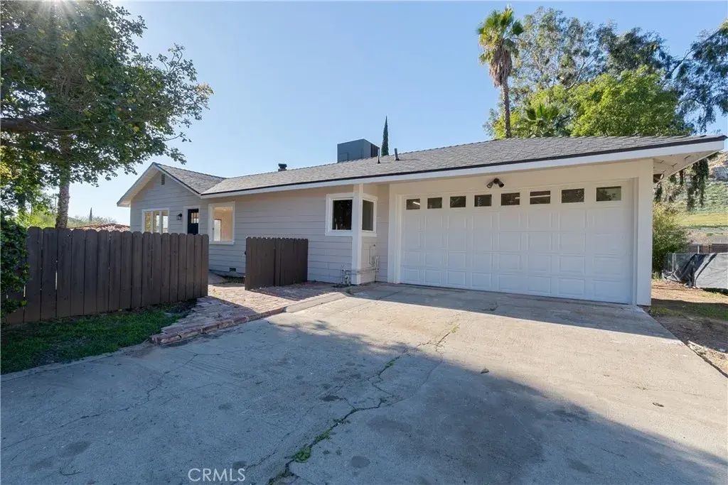 5133 Monterey, Riverside