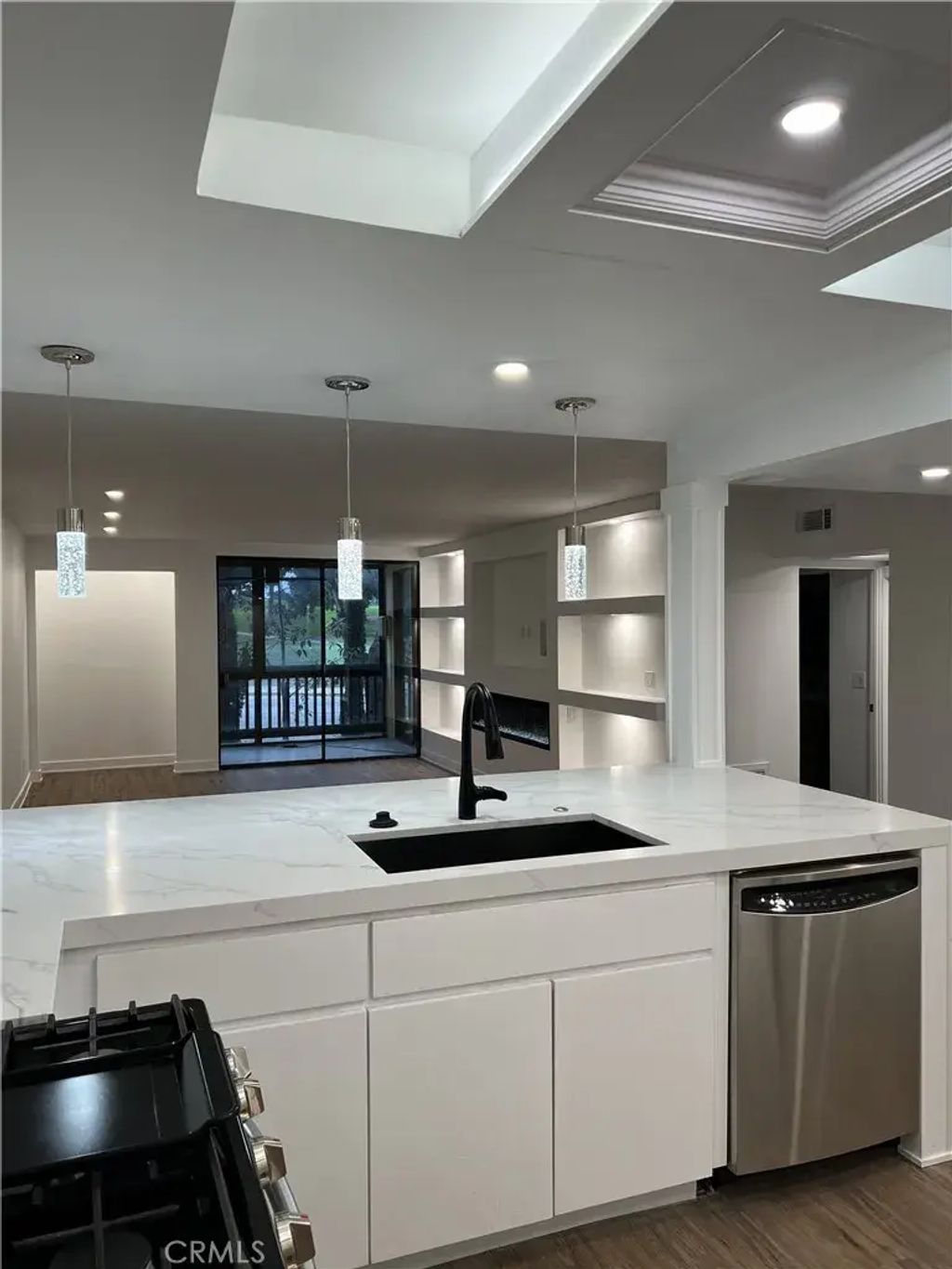 4835 E Anaheim 101, Long Beach