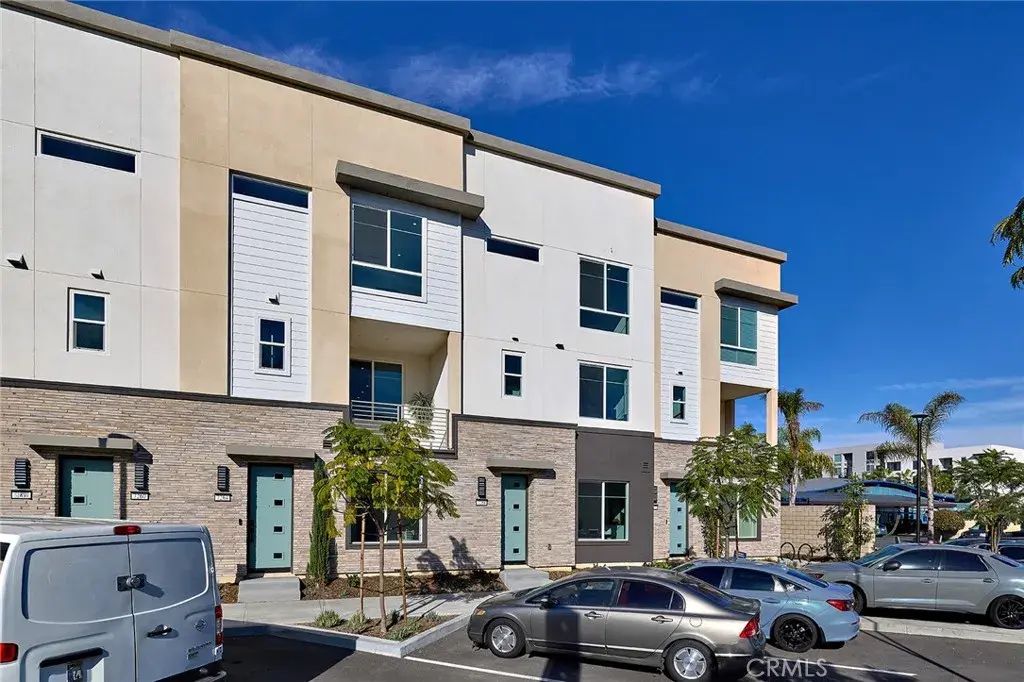 7268 Ellington Drive, Huntington Beach
