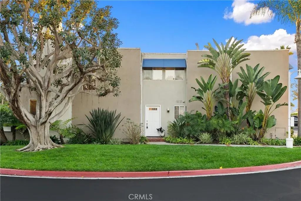 3408 Sparkler, Huntington Beach
