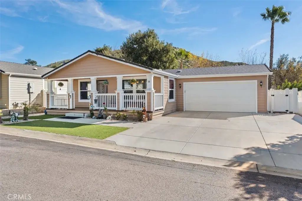 2239 Black Canyon 38, Ramona