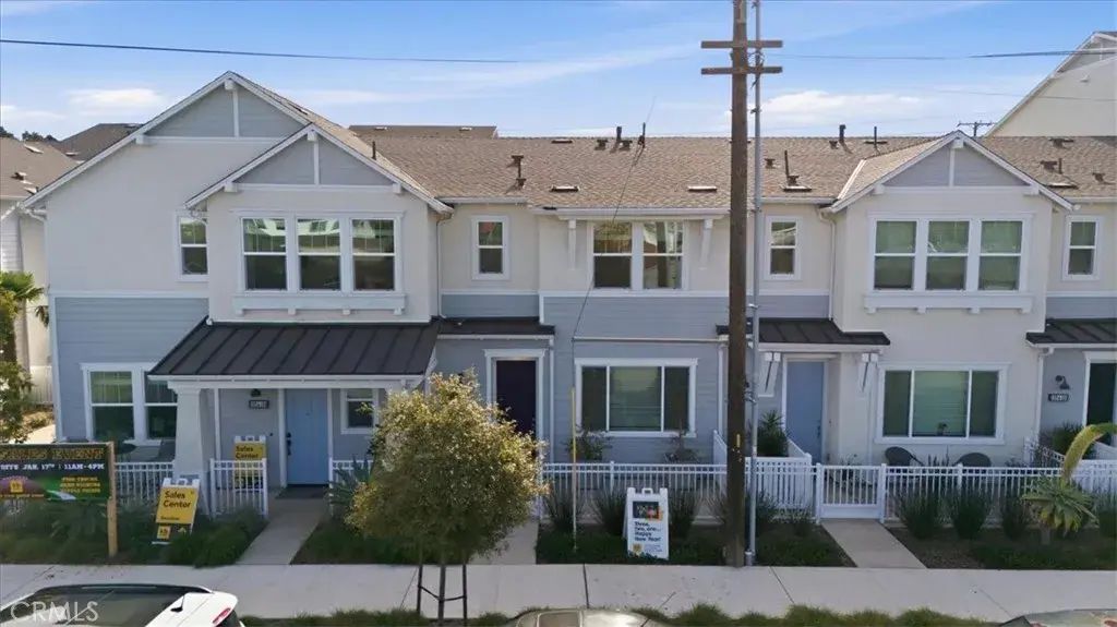 2324 Channel Drive 105, Ventura