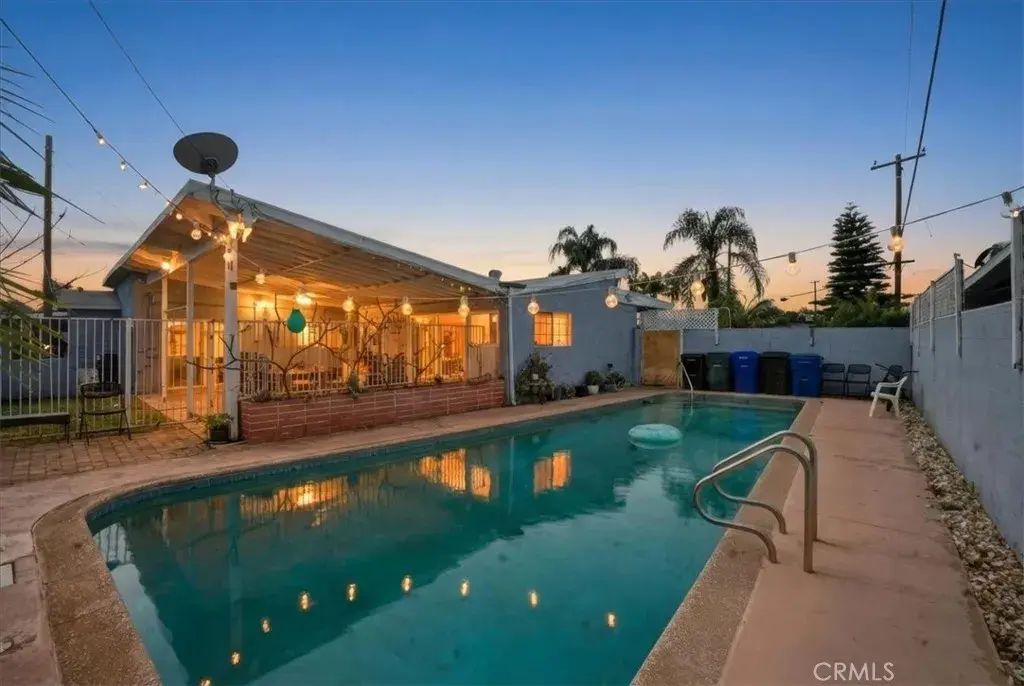 13561 Close, Whittier