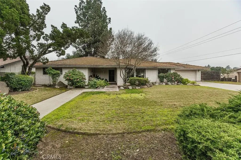 2793 W San Madele, Fresno
