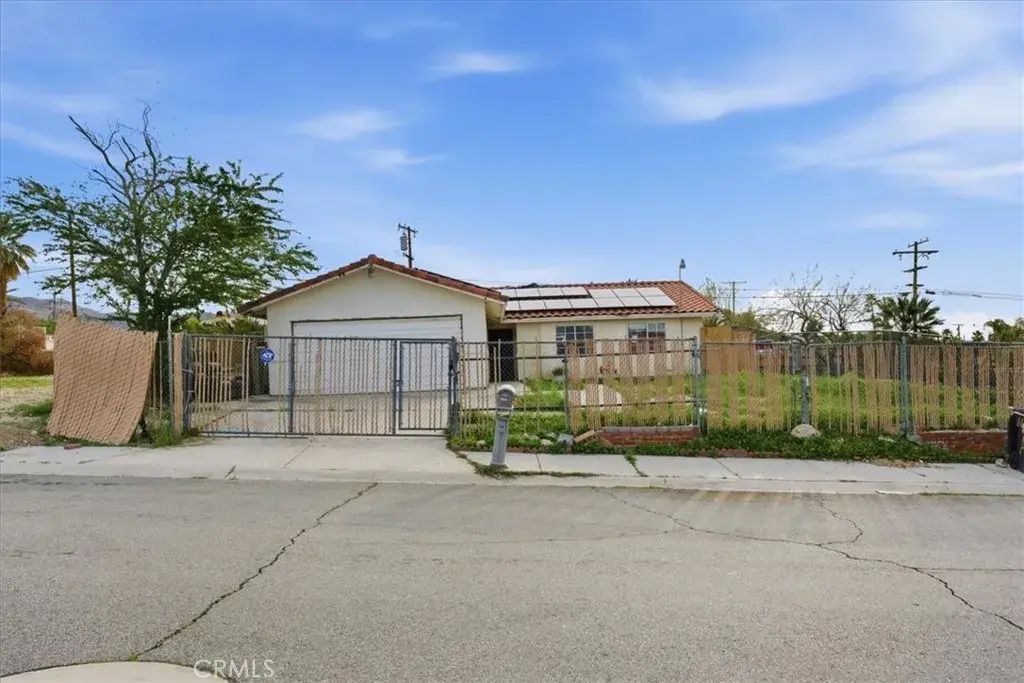 13390 Avenida Hermosa, Desert Hot Springs