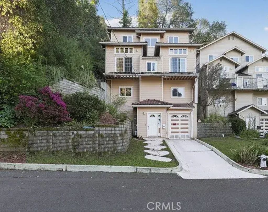 6193 Oakdale Avenue, Oakland