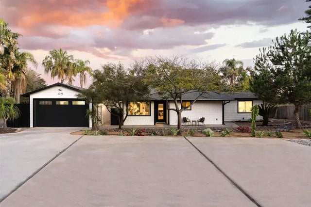 2275 Ivy Road, Oceanside