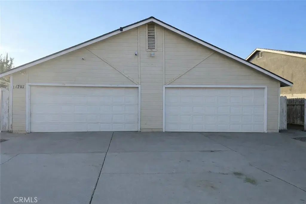 1705 Ustick, Modesto