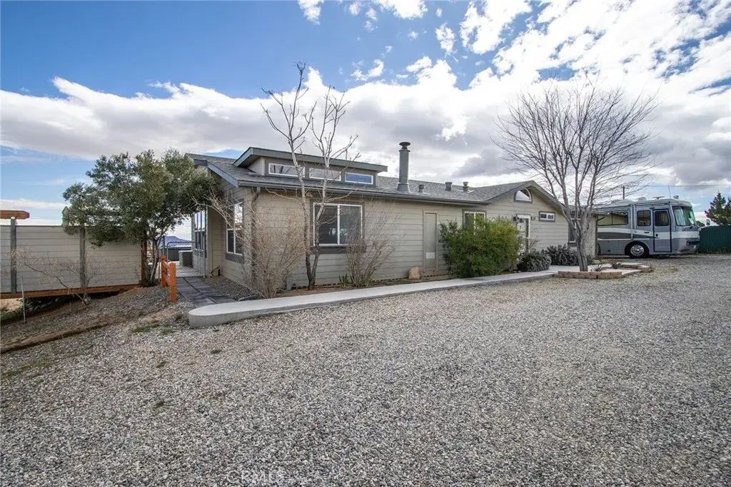 2863 Ox Yoke, Pioneertown
